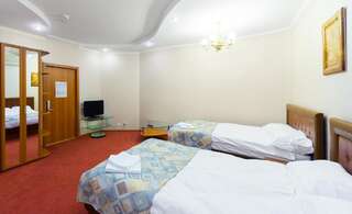 Гостиница Prestige House Verona Казань Стандартный трехместный номер-4